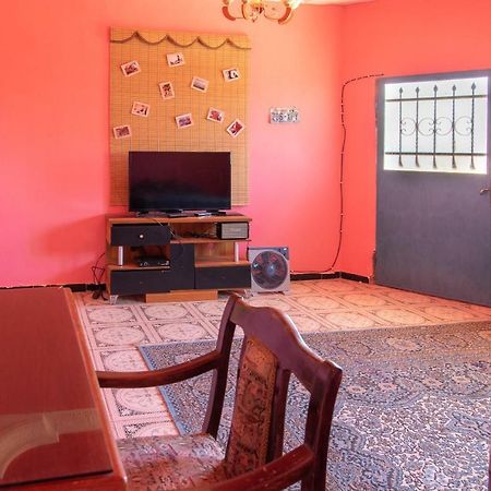 Bedouin Pink Ecohouse Bed and Breakfast Wadi Musa Esterno foto