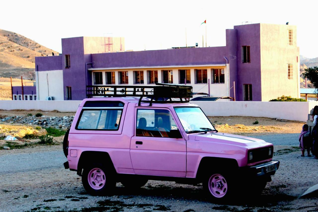 Bedouin Pink Ecohouse Bed and Breakfast Wadi Musa Esterno foto