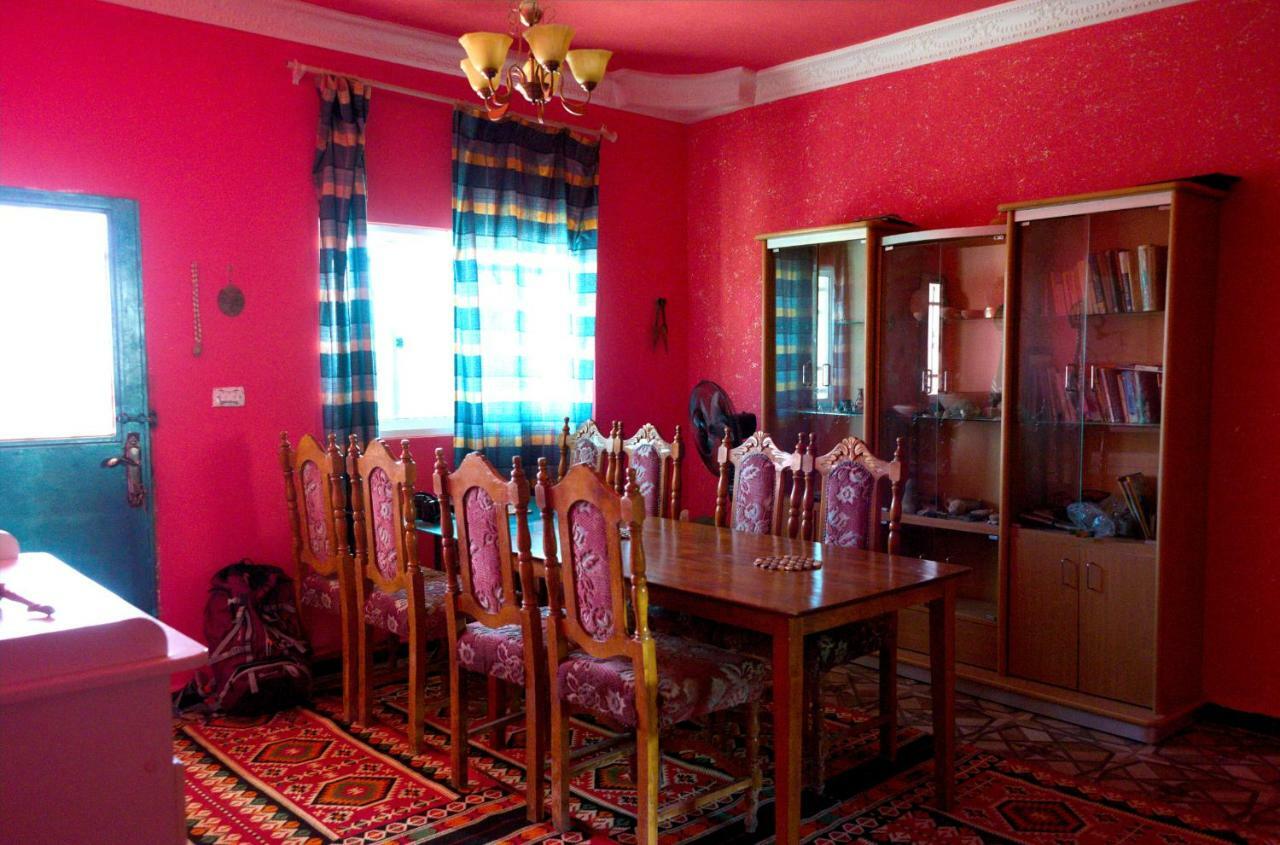 Bedouin Pink Ecohouse Bed and Breakfast Wadi Musa Esterno foto