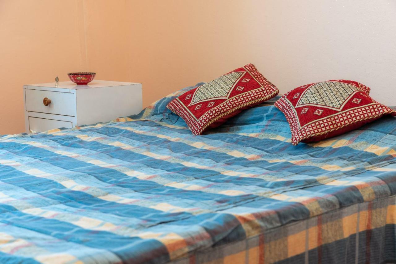Bedouin Pink Ecohouse Bed and Breakfast Wadi Musa Esterno foto