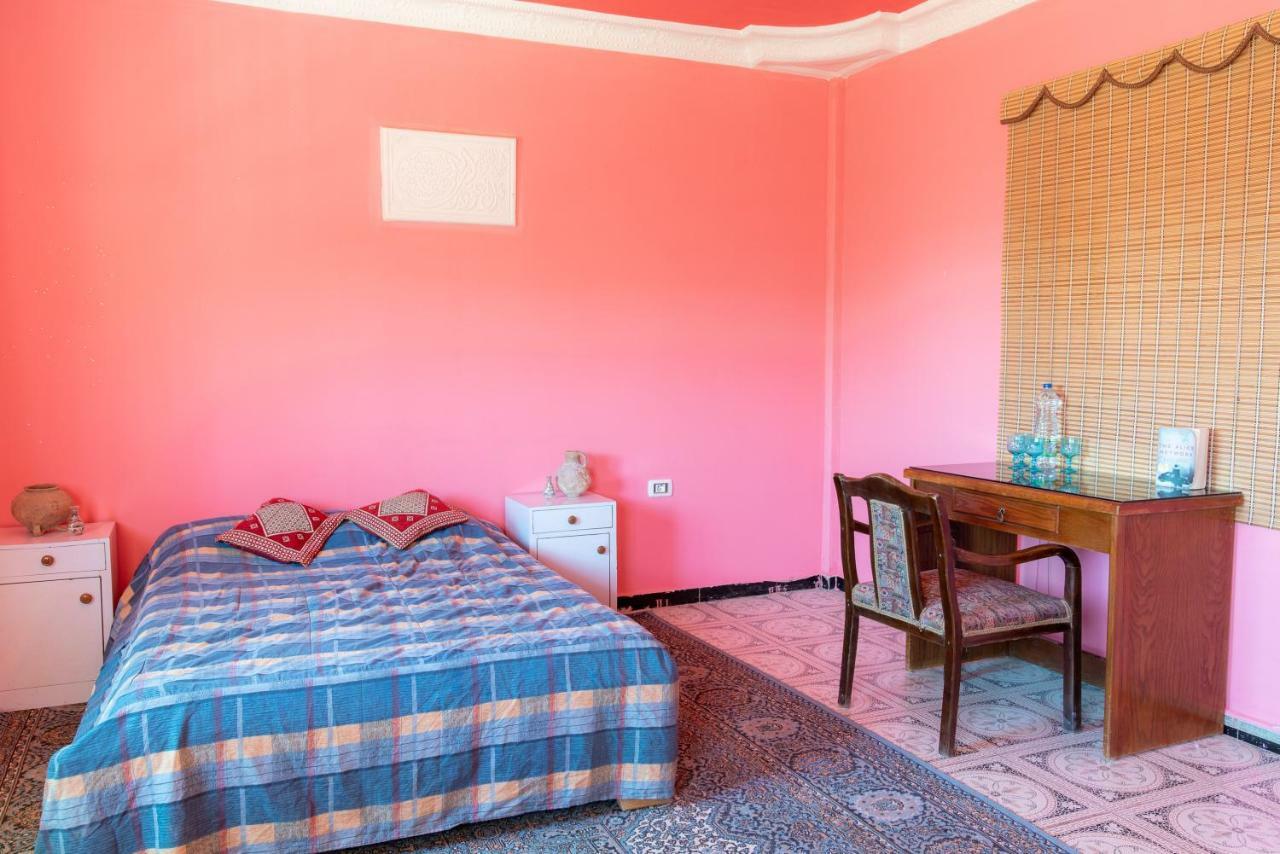 Bedouin Pink Ecohouse Bed and Breakfast Wadi Musa Esterno foto